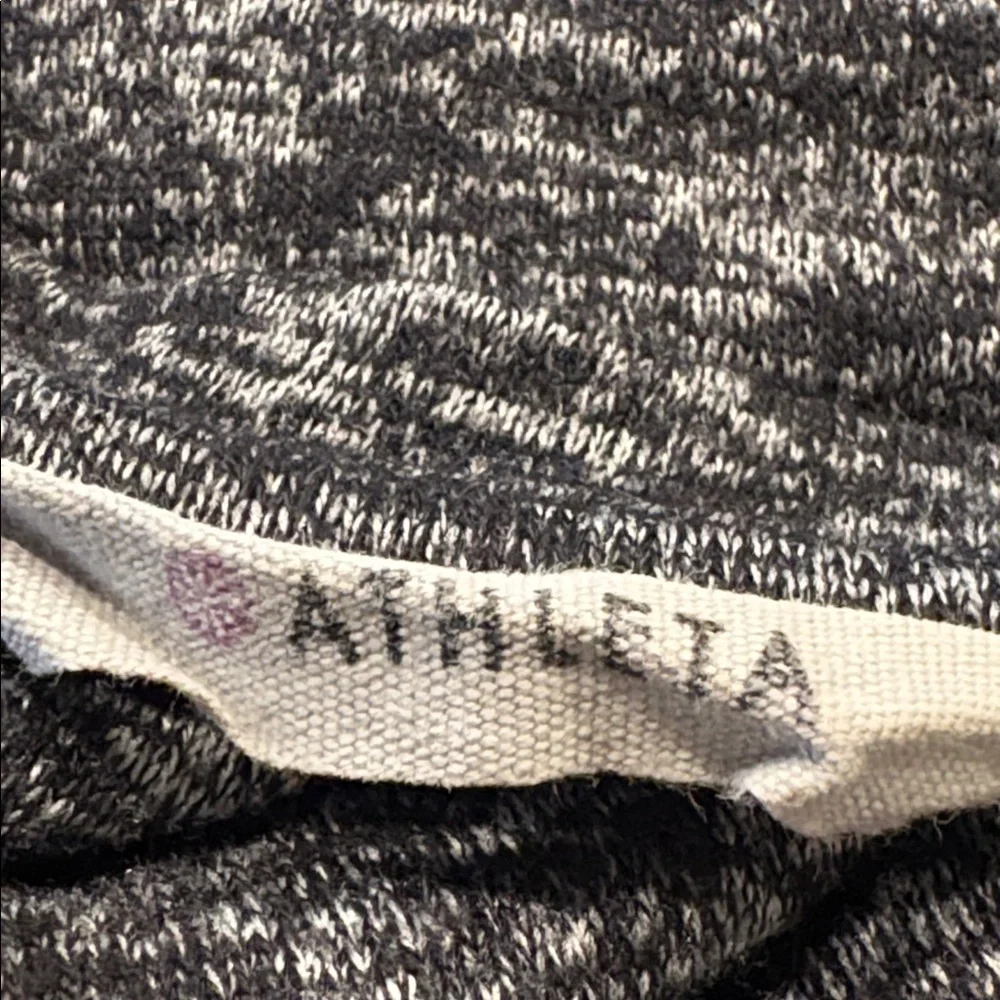 Athleta Long Sleeve Gray Marled Top Lightweight Lounge Tee Size S AR5 - Picture 5 of 6